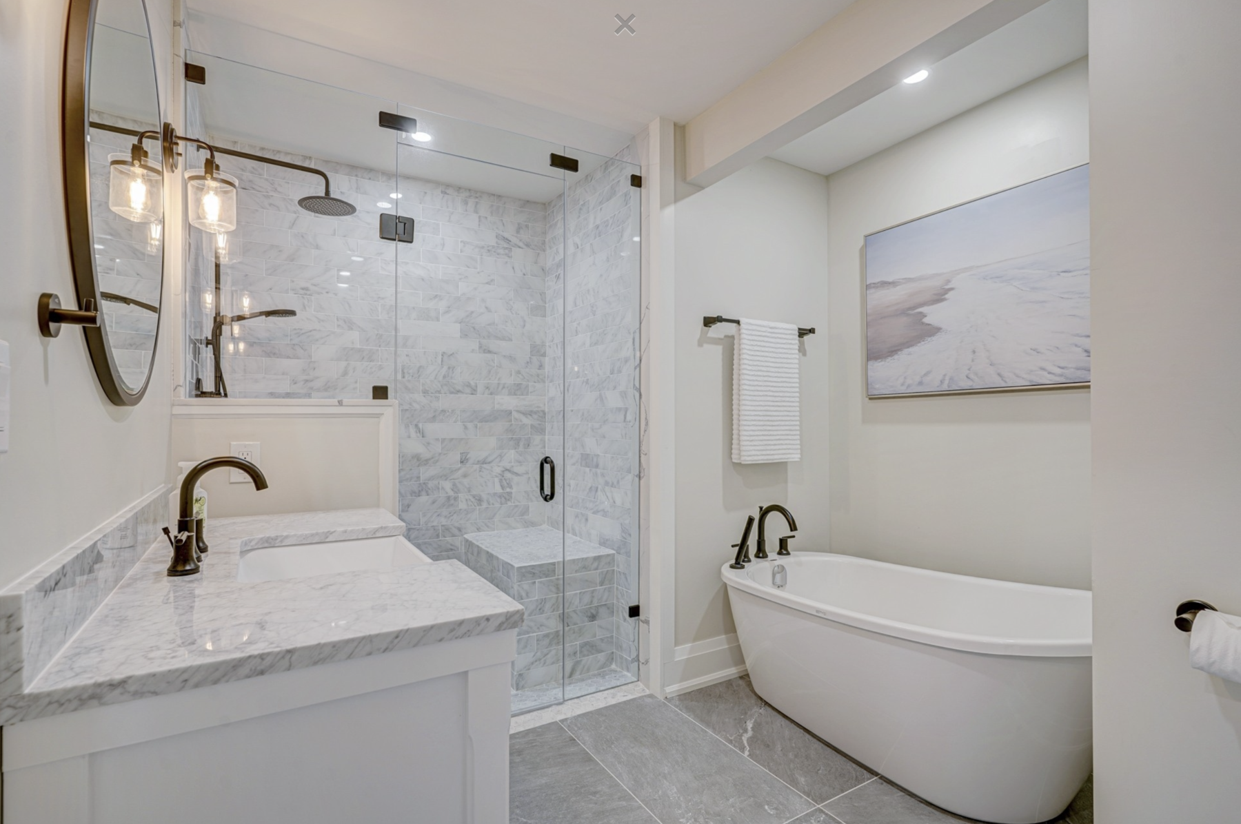 Guest suite bath